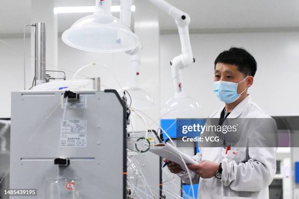 Generic Medical Lab Generic Laboratory Photos and Premium High Res Pictures - Getty Images