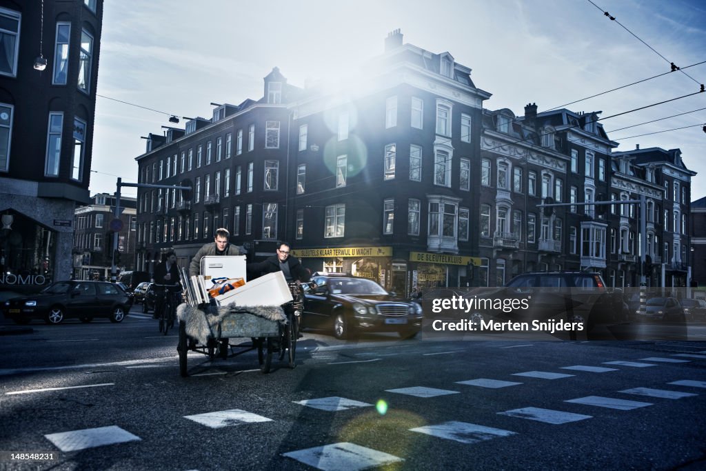 Moving houses with Dutch bakfiets (cargo bike).