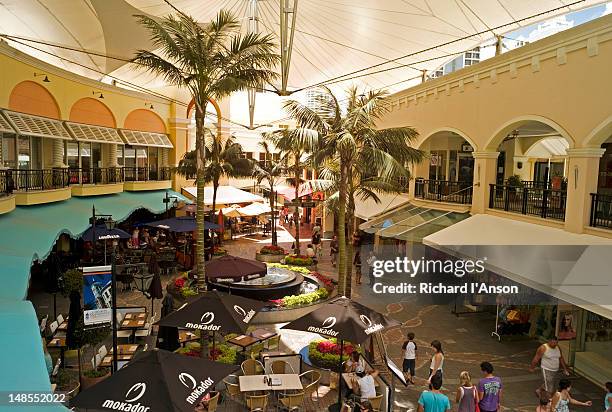 Chevron Renaissance Chevron Renaissance Photos and Premium High Res Pictures - Getty Images