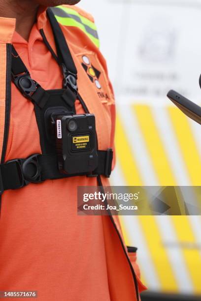 body camera used by dmv agent - police body camera stock pictures, royalty-free photos & images