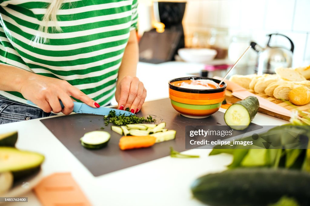 Preparing a healthy meal
