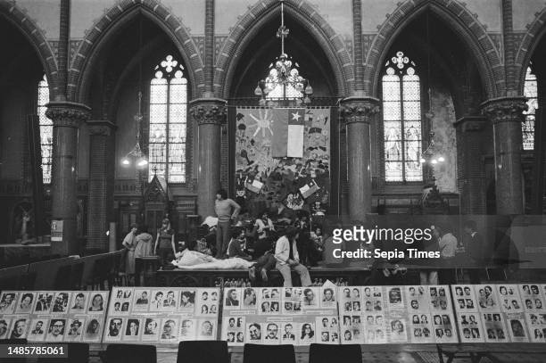 Hunger strike Chileans in Dominicus church, 30 May 1978, hunger strikes.