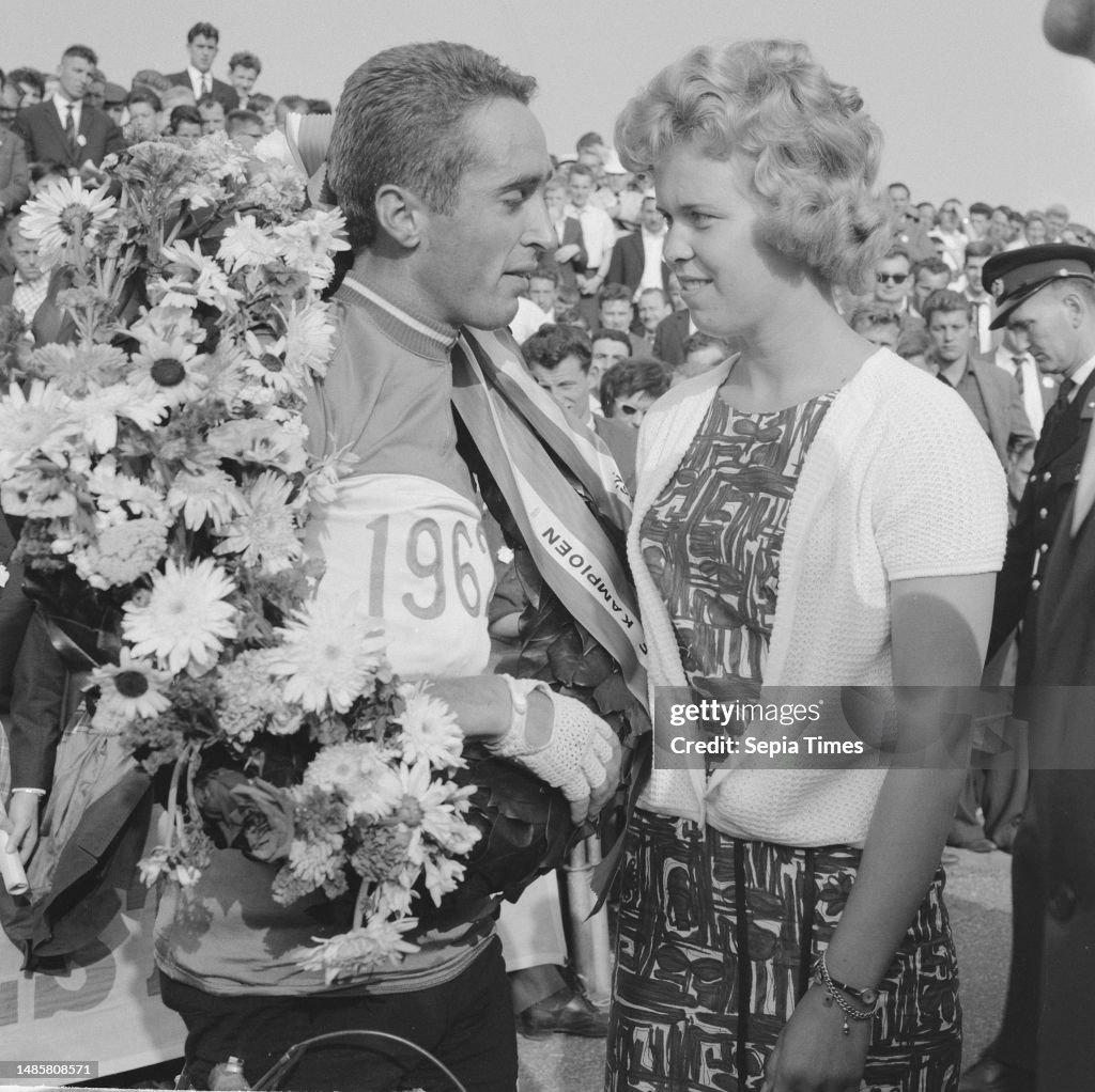 Ab Geldermans cycling champion, in rainbow jersey, 29 July 1962, champions, rainbow jerseys, cyclists
