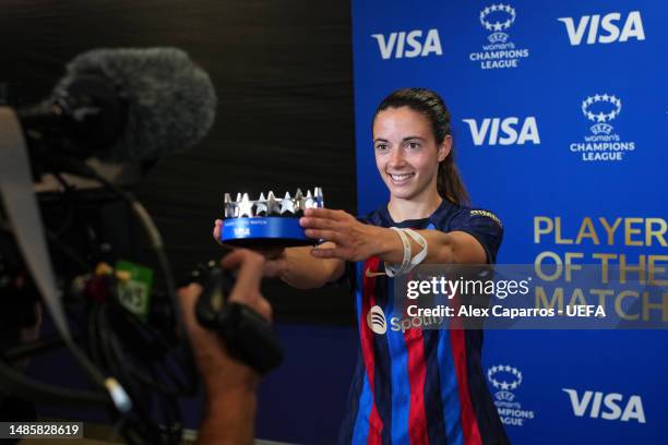 Aitana Bonmati of FC Barcelona poses with their VISA Player of the Match award after the UEFA Women's Champions League semifinal 2nd leg match...