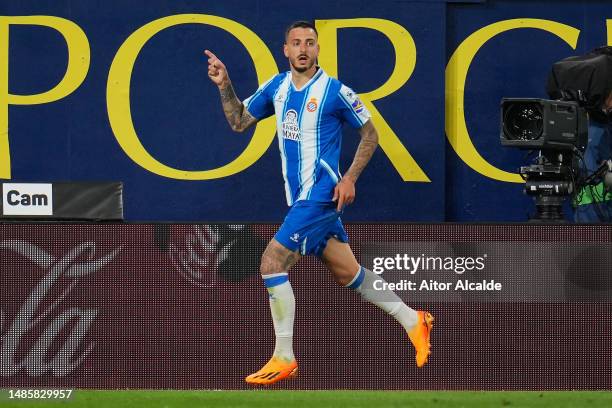 Joselu of RCD Espanyol celebrates after scoring the team's second goal during the LaLiga Santander match between Villarreal CF and RCD Espanyol at...