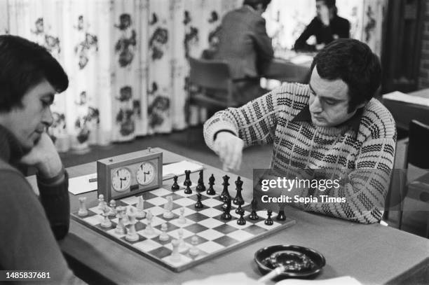 118 Chess 1977 Stock Photos, High-Res Pictures, and Images - Getty Images