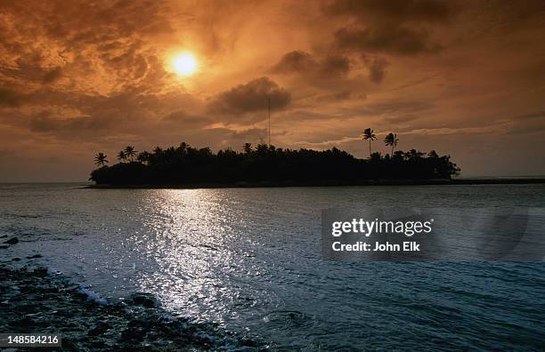 egit island at sunset. - marshallöarna bildbanksfoton och bilder