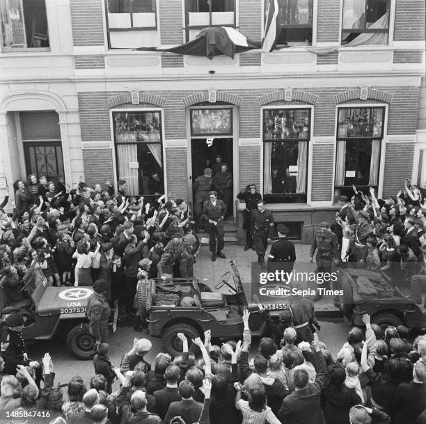 Enthusiastic reception for Prince Bernhard, April 1945, jeeps, princes, The Netherlands, 20th century press agency photo, news to remember,...