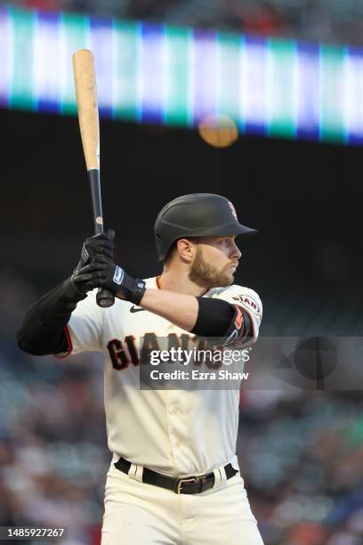 Austin Slater of the San Francisco Giants bats against the St. Louis Cardinals at Oracle Park on April 24, 2023 in San Francisco, California.