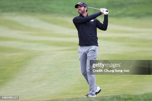 Scott Jamieson of Scotland plays his third shot on the eighteenth hole on Day Two of the Korea Championship Presented by Genesis at Jack Nicklaus GC...