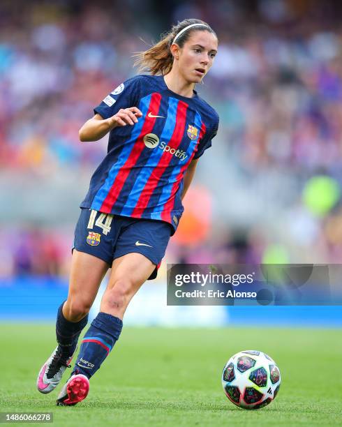 Aitana Bonmati of FC Barcelona run with the ball during the UEFA Women's Champions League semifinal 2nd leg match between FC Barcelona and Chelsea FC...