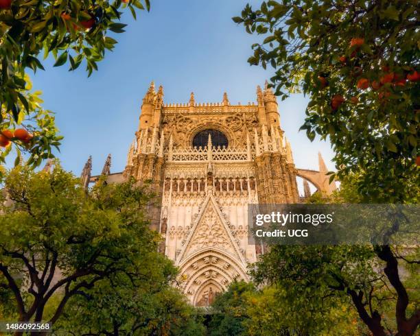 Puerta de la Concepcion, Door of the Conception opening onto the Patio de los Naranjos, Courtyard of the Oranges on the north side of the cathedral,...