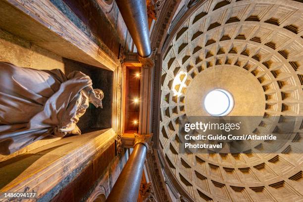 italy, rome, the pantheon dome. - ancient civilisation roman stock pictures, royalty-free photos & images