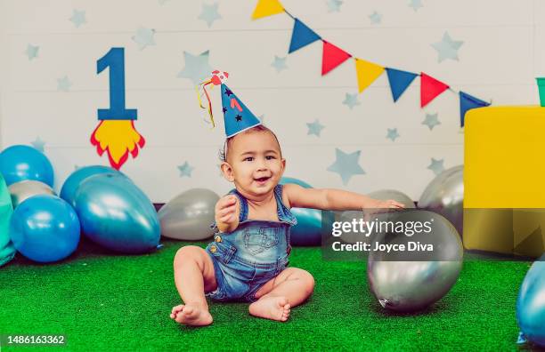 birthday. first year. party. - baby girl first birthday stock pictures, royalty-free photos & images