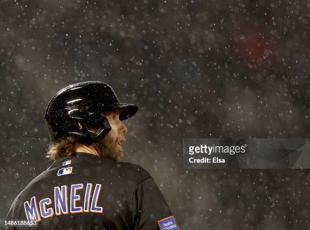 Jeff McNeil of the New York Mets stands on first base in the fourth inning against the Atlanta Braves at Citi Field on April 28, 2023 in the Flushing...