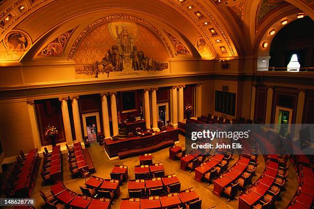 inside the house chamber of the minnesota state capitol - minneapolis-st paul, minnesota - house of representatives fotografías e imágenes de stock