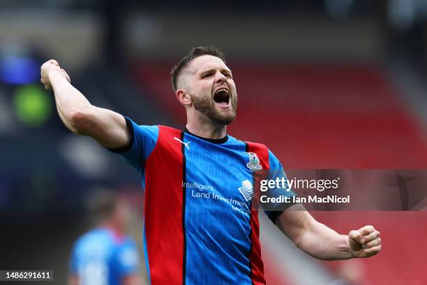 Daniel Devone 5,763 Falkirk Fc Photos & High Res Pictures - Getty Images