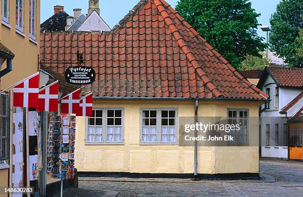 hans christian andersen hus and museum. - odensa foto e immagini stock