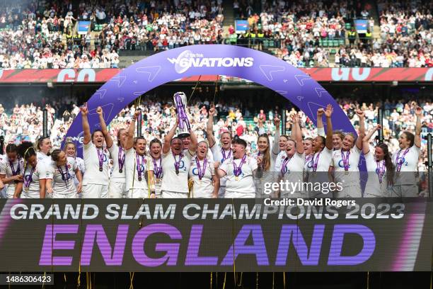 Marlie Packer of England lifts the TikTok Women's Six Nations trophy following the TikTok Women's Six Nations match between England and France at...