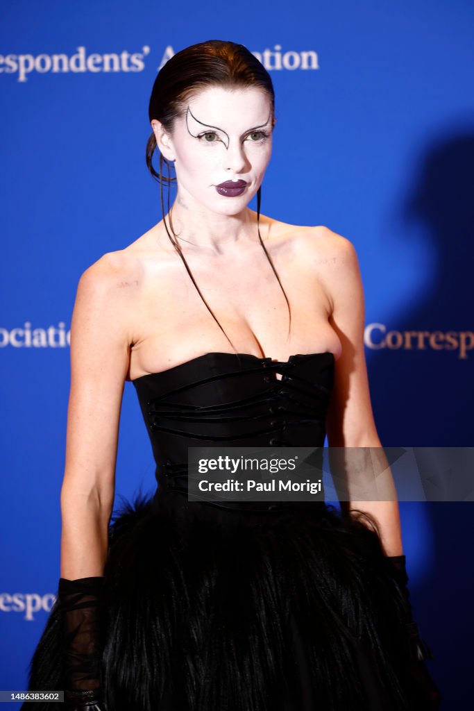 Julia Fox attends the 2023 White House Correspondents' Association