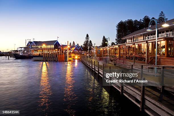 joe's fish shack and cicerello's fish 'n chips restaurants at fishing boat harbour. - fremantle stock pictures, royalty-free photos & images