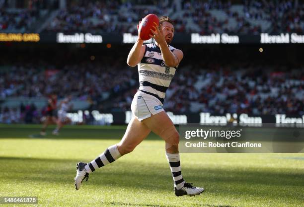 Patrick Dangerfield of Cats takes the ball during the round seven AFL match between Essendon Bombers and Geelong Cats at Melbourne Cricket Ground, on...