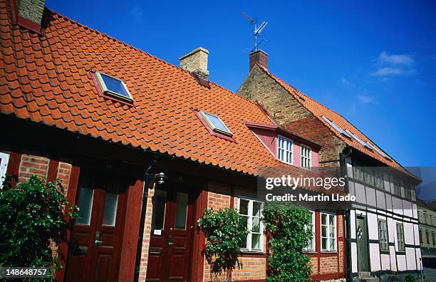 old, cosy and private houses located on tomegapsgatan. - lund - fotografias e filmes do acervo