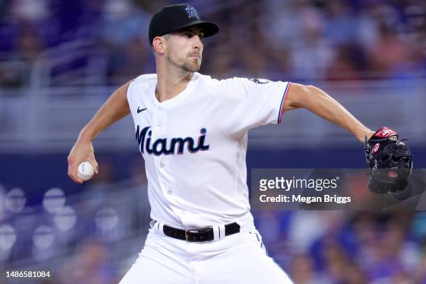 Bryan Hoeing of the Miami Marlins delivers a pitch against the Chicago Cubs during the first inning at loanDepot park on April 30, 2023 in Miami,...