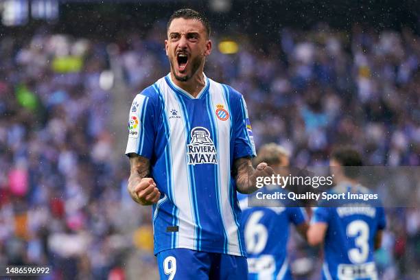 Joselu Mato of RCD Espanyol celebrates his team's first goal during the LaLiga Santander match between RCD Espanyol and Getafe CF at RCDE Stadium on...