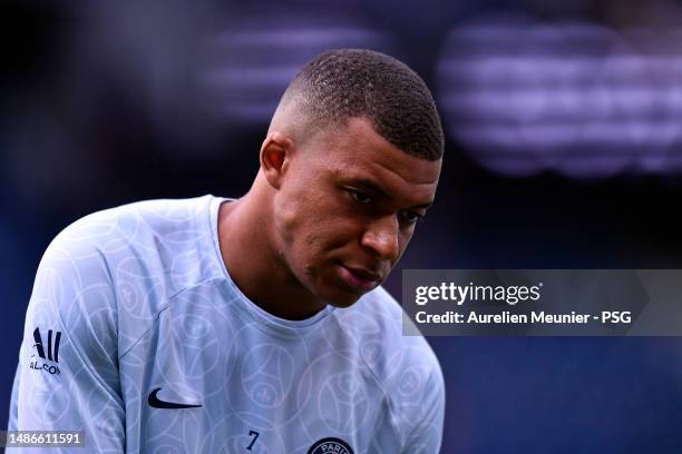 Kylian Mbappe of Paris Saint-Germain warms up before the Ligue 1 match between Paris Saint-Germain and FC Lorient at Parc des Princes on April 30,...