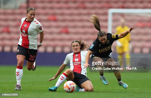 Alethea Paul of Sheffield United clashes with Ella Pusey of Southampton FC during the Barclays FA Women's Championship match between Southampton FC...