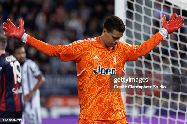 Wojciech Szczesny of Juventus gestures during the Serie A match between Bologna FC and Juventus at Stadio Renato Dall'Ara on April 30, 2023 in...