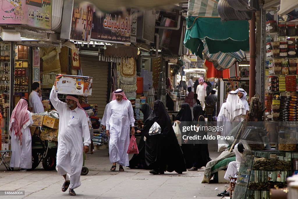 Bedouins and veiled women at the market.