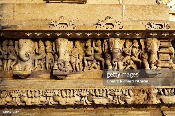 stone carvings on lakshmana temple. - lakshmana temple stock pictures, royalty-free photos & images