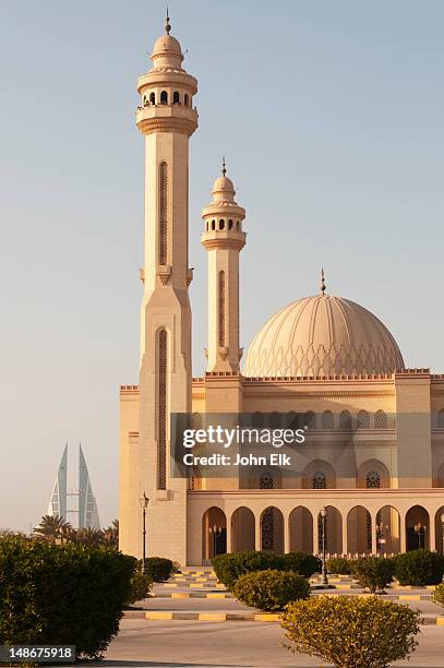al fatih mosque. - bahrain stock pictures, royalty-free photos & images