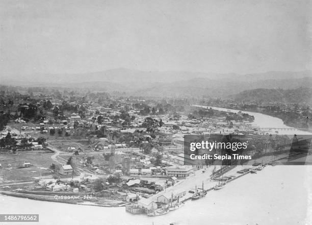 Panoramic view of Gisborne taken from Kaiti Hill, View looking north-west over Gisborne from Kaiti Hill Lookout. The Gladstone Road bridge which...