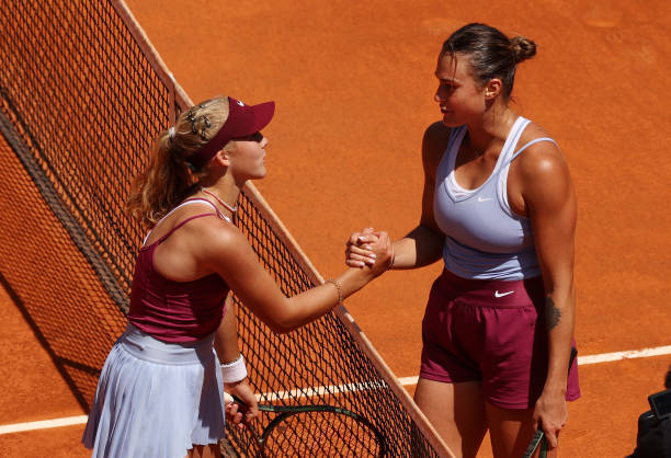 Andreeva, de 16 anos, é eliminada por Sabalenka nos oitavos do WTA 1000 de Madrid (0-2)