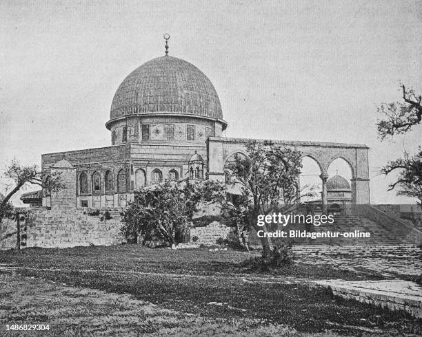 The Mosque of El Sachra, Omar Mosque, in the immediate vicinity of the Church of the Holy Sepulchre in the Christian Quarter, Muristan area of the...