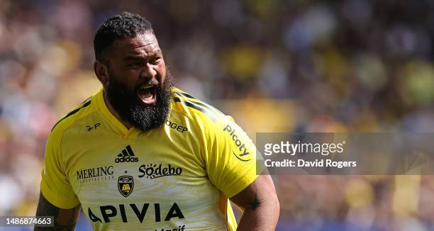 Uini Atonio of La Rochelle shouts instructions during the Heineken Cup Champions Cup semi final match between La Rochelle and Exeter Chiefs at Stade...