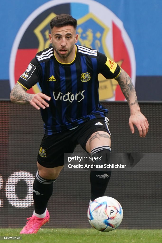 Jeri Rizzuto Calogero Rizzuto of 1. FC Saarbruecken during the 3. Liga match ...