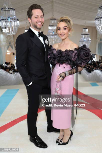 Derek Blasberg and Chloe Fineman attend The 2023 Met Gala Celebrating "Karl Lagerfeld: A Line Of Beauty" at The Metropolitan Museum of Art on May 01,...