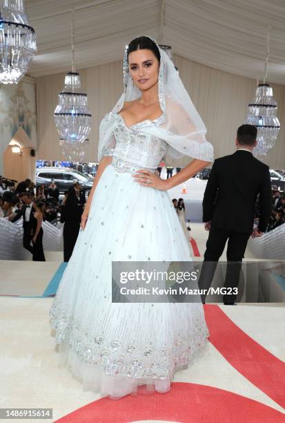 Penélope Cruz attends The 2023 Met Gala Celebrating "Karl Lagerfeld: A Line Of Beauty" at The Metropolitan Museum of Art on May 01, 2023 in New York...