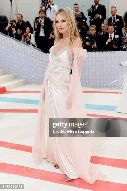 Kate Moss attends The 2023 Met Gala Celebrating "Karl Lagerfeld: A Line Of Beauty" at The Metropolitan Museum of Art on May 01, 2023 in New York City.