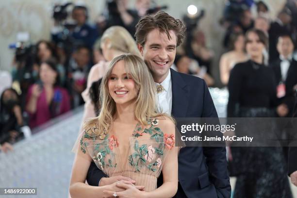 Suki Waterhouse and Robert Pattinson attend The 2023 Met Gala Celebrating "Karl Lagerfeld: A Line Of Beauty" at The Metropolitan Museum of Art on May...