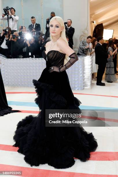 Jessica Chastain attends The 2023 Met Gala Celebrating "Karl Lagerfeld: A Line Of Beauty" at The Metropolitan Museum of Art on May 01, 2023 in New...