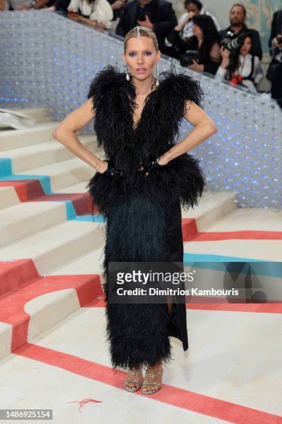 Sienna Miller attends The 2023 Met Gala Celebrating "Karl Lagerfeld: A Line Of Beauty" at The Metropolitan Museum of Art on May 01, 2023 in New York...