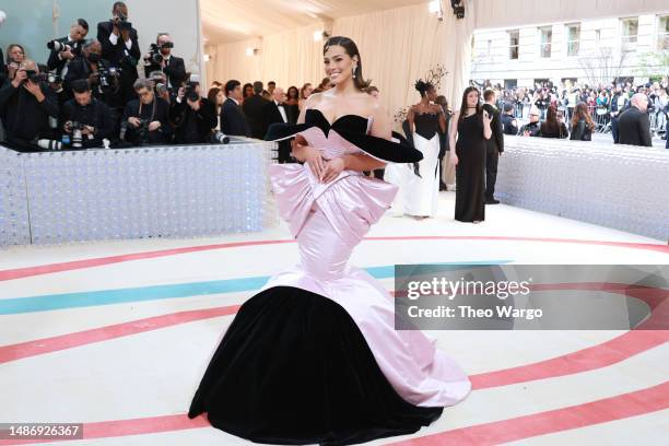 Ashley Graham attends The 2023 Met Gala Celebrating "Karl Lagerfeld: A Line Of Beauty" at The Metropolitan Museum of Art on May 01, 2023 in New York...