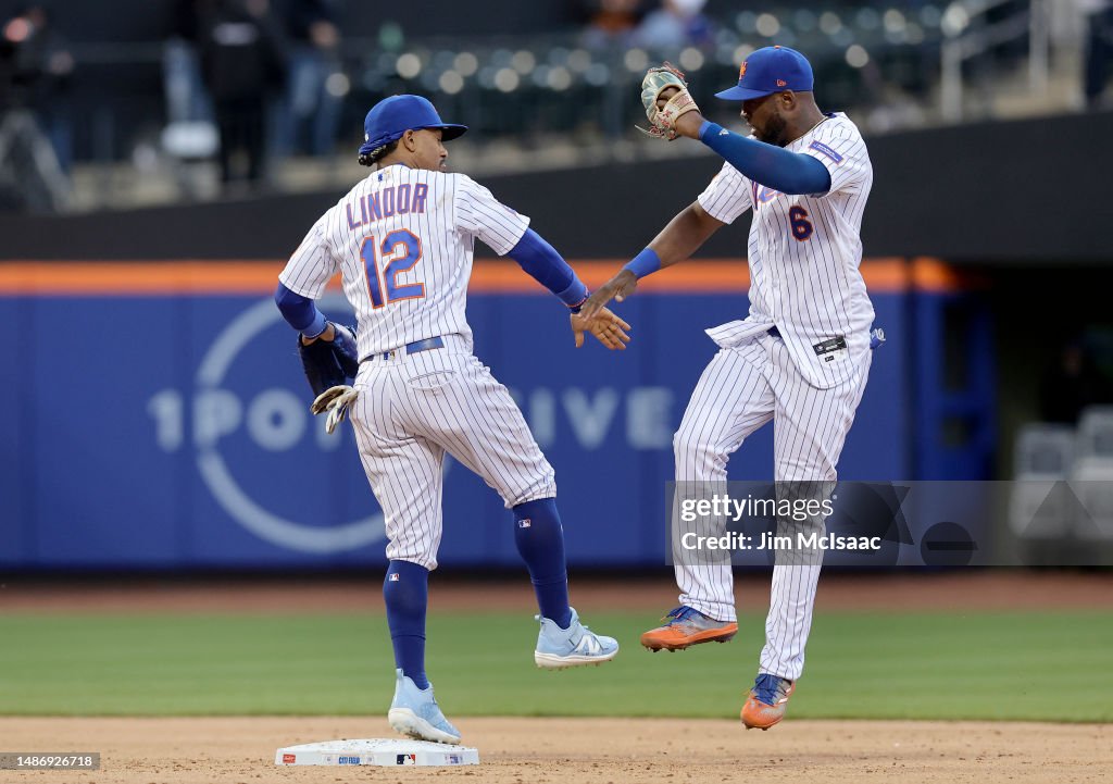 Mars Mets Francisco Lindor and Starling Marte of the New York Mets celebrate ...