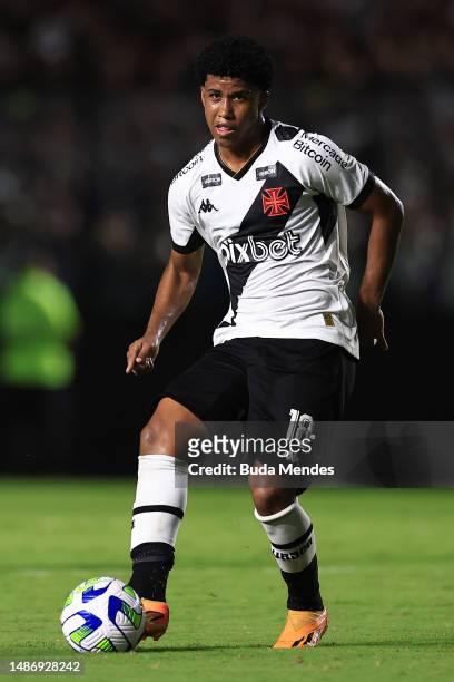 Andrey Santos of Vasco da Gama controls the ball during a match between Vasco da Gama and Bahia as part of Brasileirao 2023 at Sao Januario Stadium...