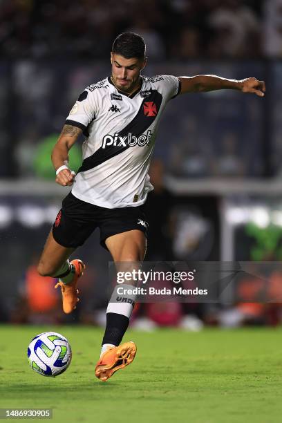 Pedro Raul of Vasco da Gama kicks the ball during a match between Vasco da Gama and Bahia as part of Brasileirao 2023 at Sao Januario Stadium on May...